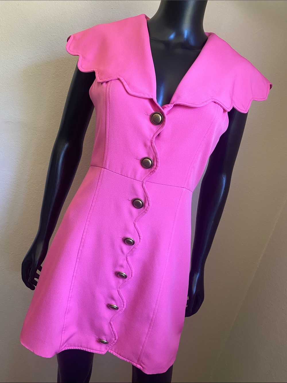 TCEC Pink Scalloped Collar Button-Front Dress